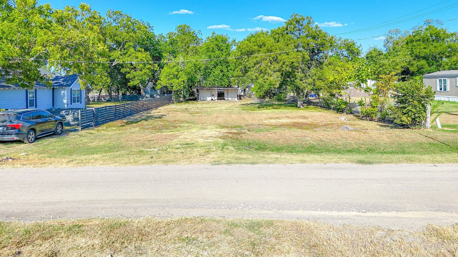 0.24 acres in Navarro County - photo 25