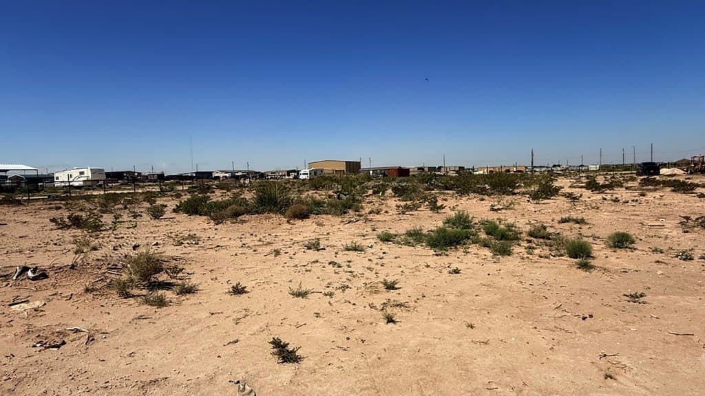 1 acres in Ector County gallery image 4