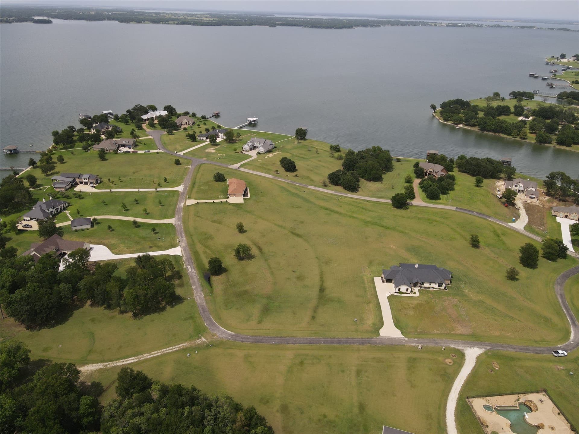 2 acres in Navarro County gallery image 3