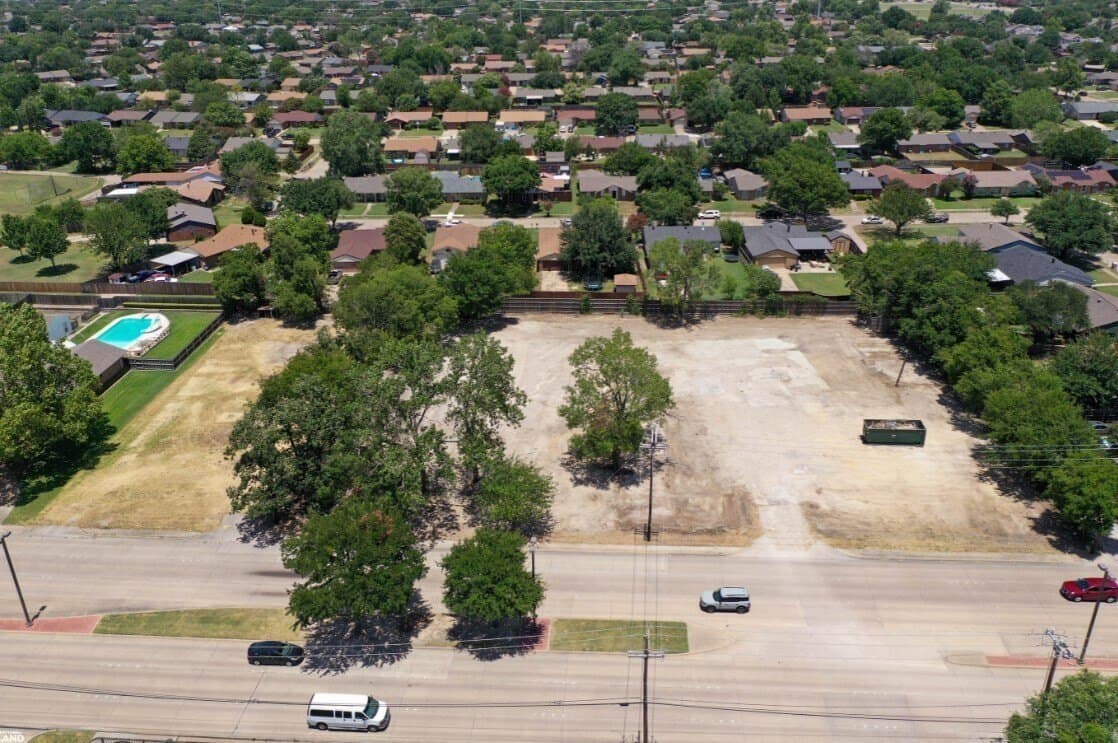 1.64 acres in Dallas County gallery image 3