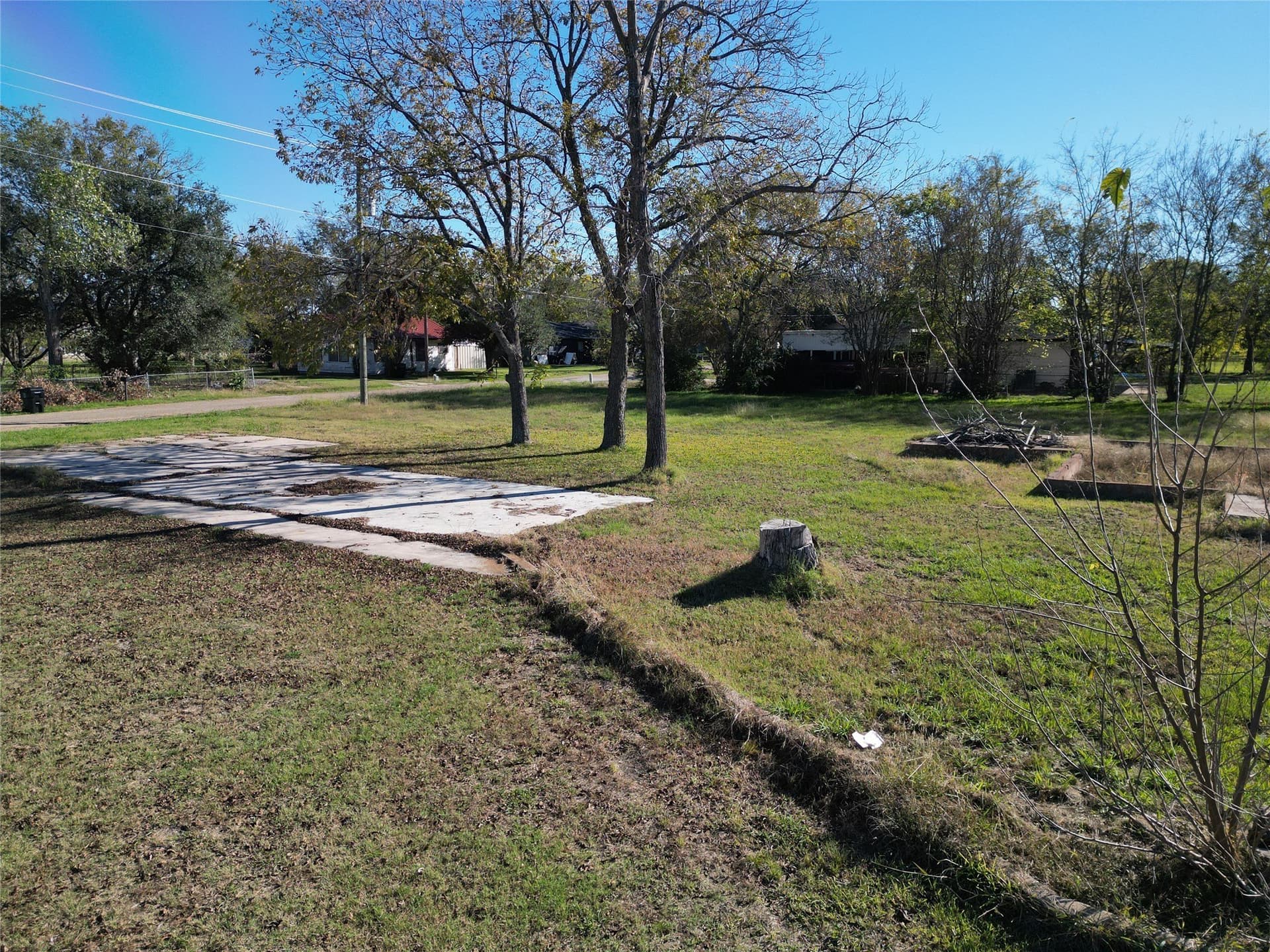 0.52 acres in Van Zandt County - photo 17