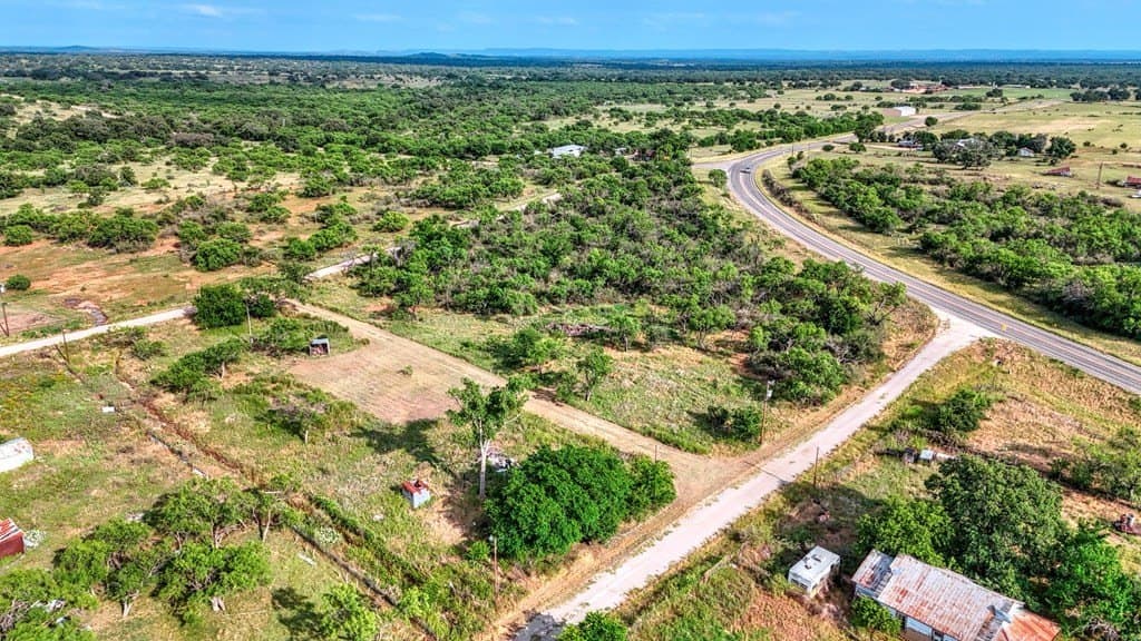 4 acres in Llano County - photo 2