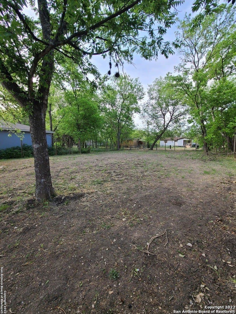 0.13 acres in Bexar County gallery image 3