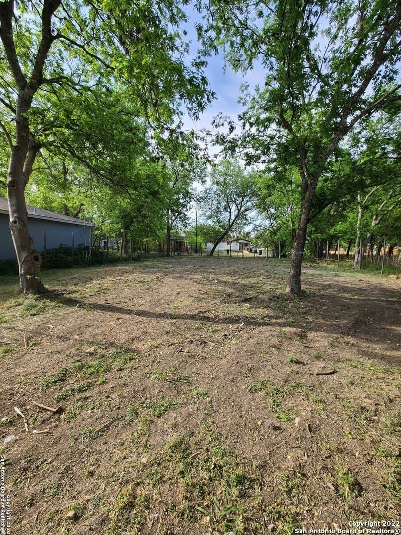 0.13 acres in Bexar County gallery image 2