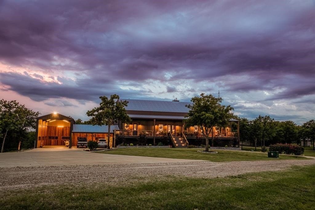 133.88 acres in Burleson County