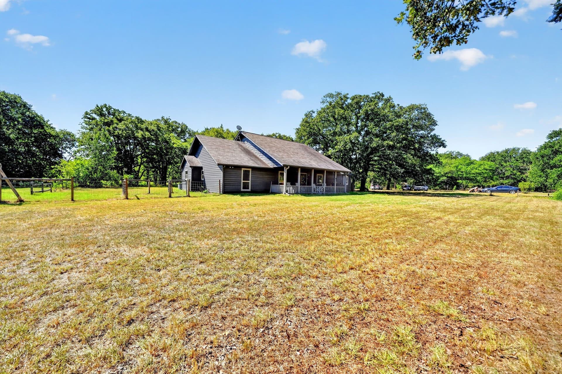 10 acres in Kaufman County - photo 5