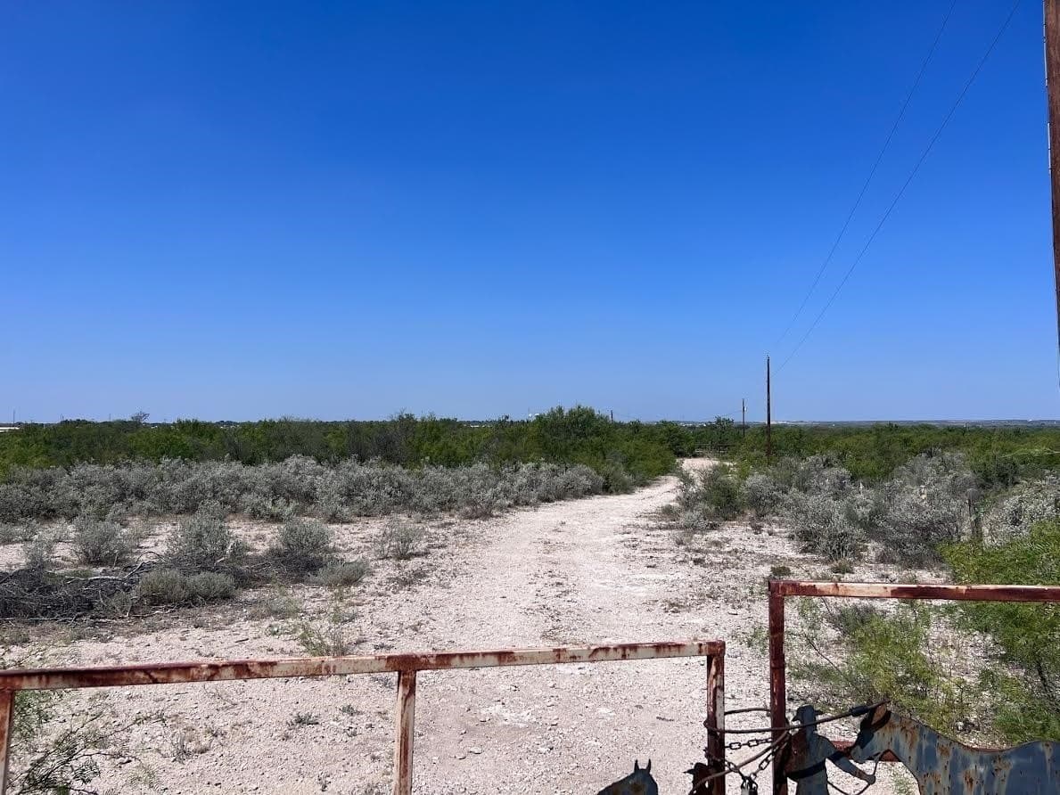 16.27 acres in Val Verde County