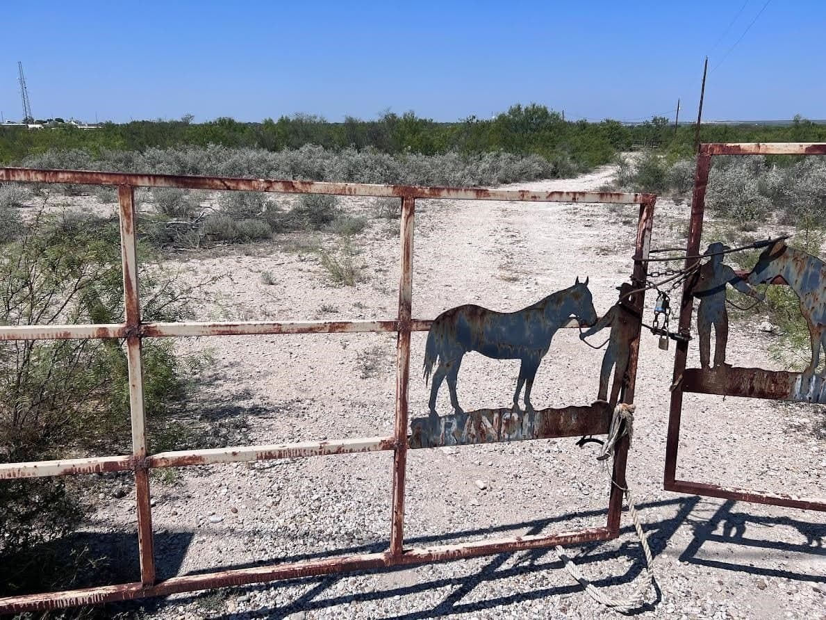 16.27 acres in Val Verde County gallery image 2