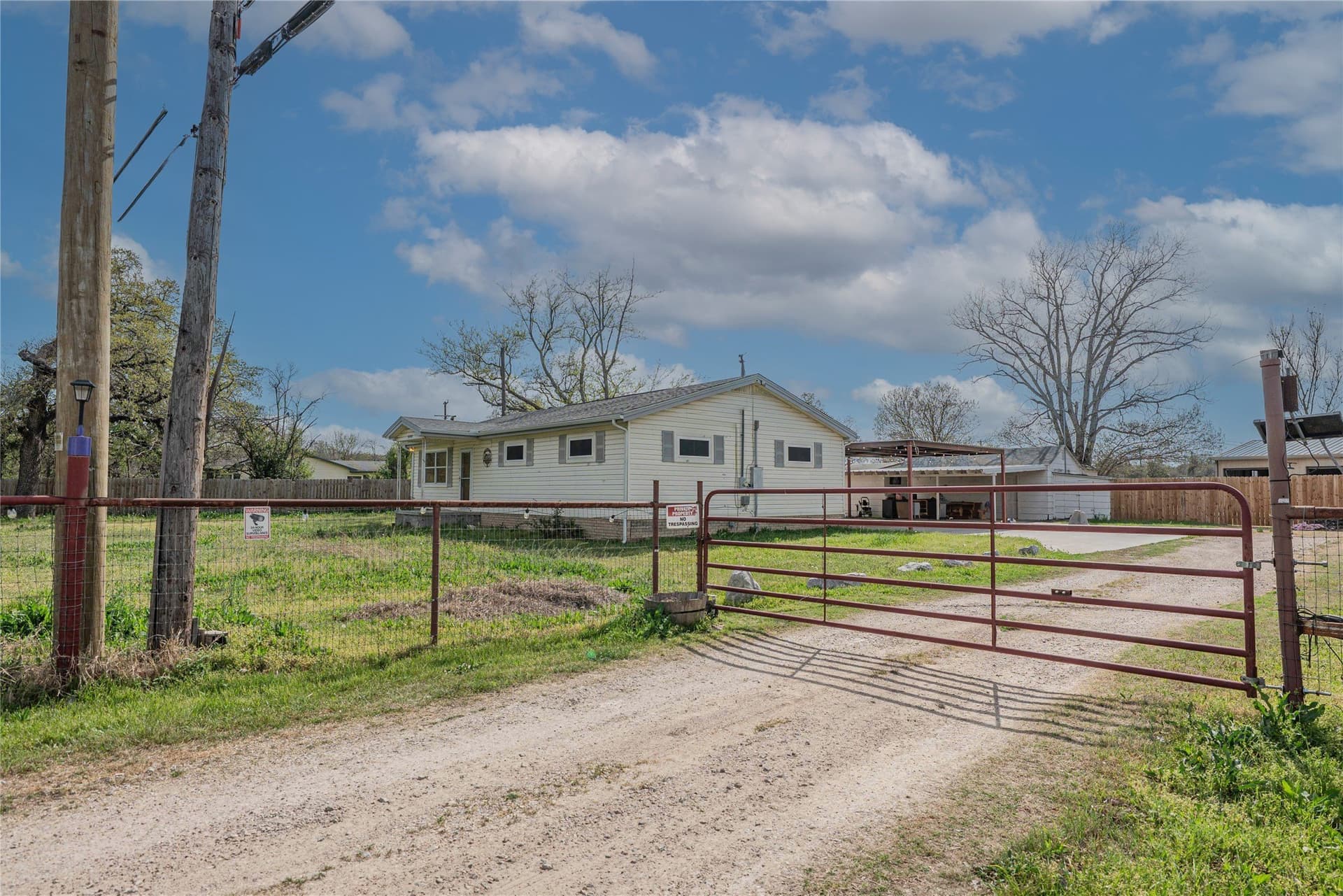2 acres in Tarrant County