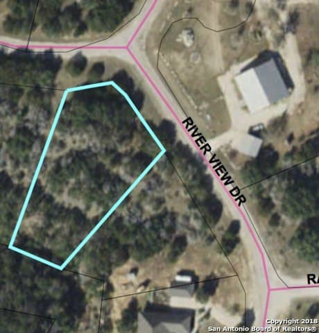 0.76 acres in Bandera County