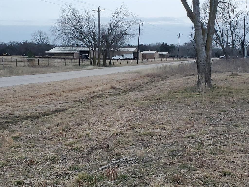 1.5 acres in Rains County gallery image 3