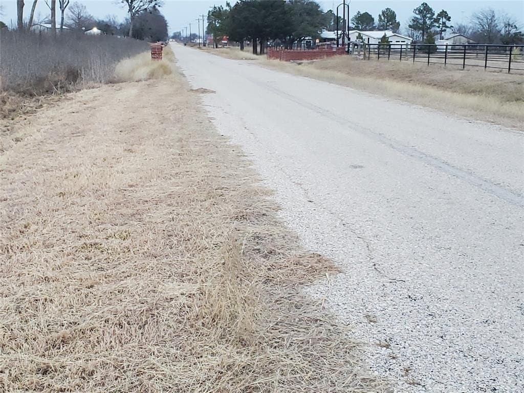 1.5 acres in Rains County gallery image 2