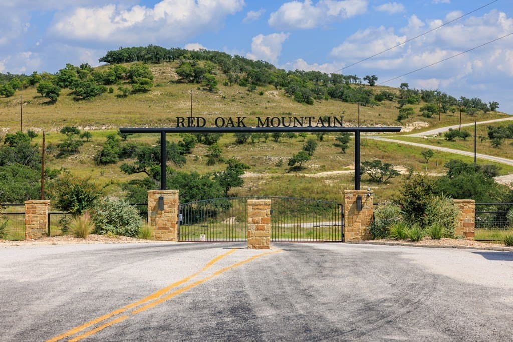 6.21 acres in Blanco County gallery image 2