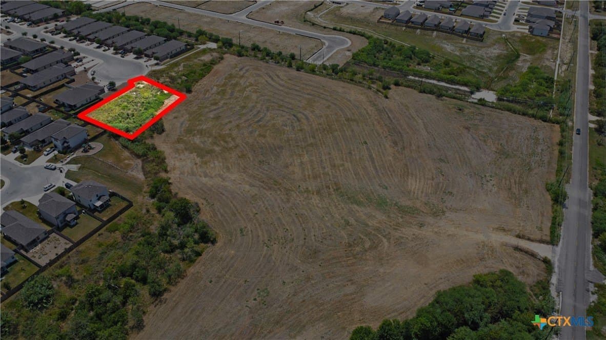 0.48 acres in Guadalupe County - photo 10
