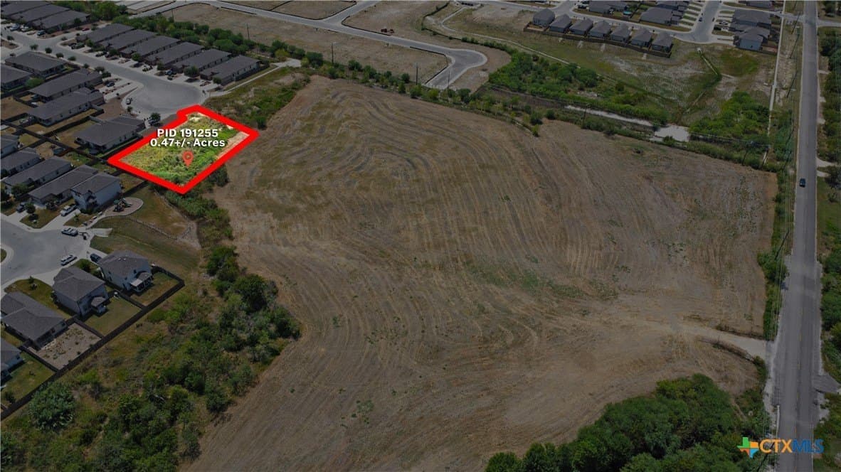 0.48 acres in Guadalupe County - photo 9