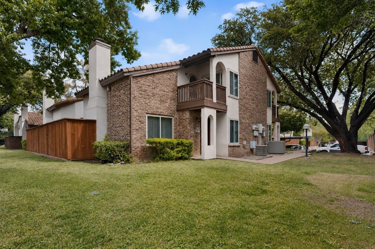 10.63 acres in Dallas County
