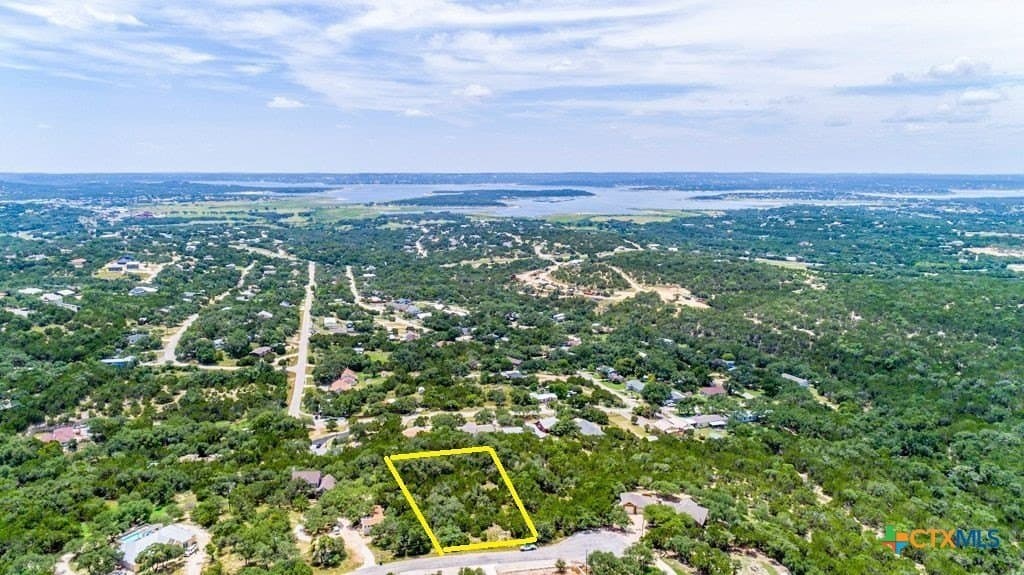 1.26 acres in Comal County gallery image 2