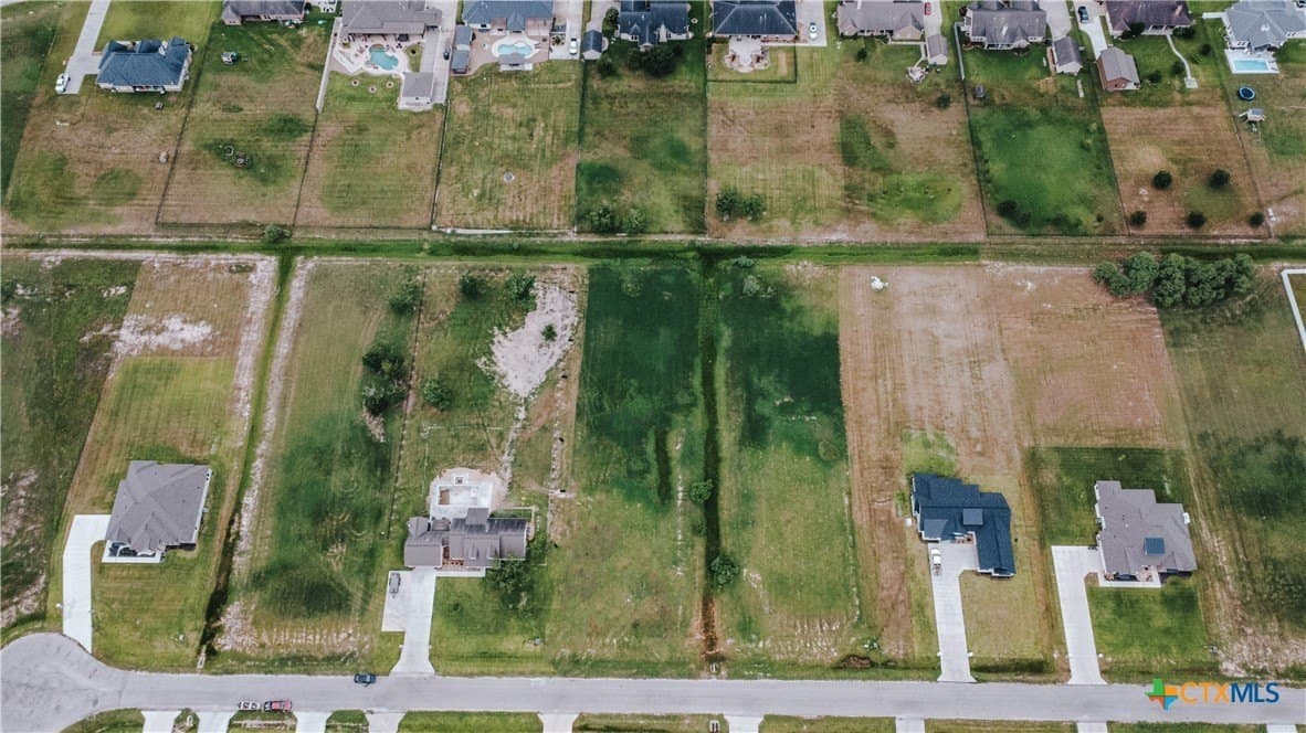 1.06 acres in Victoria County - photo 3