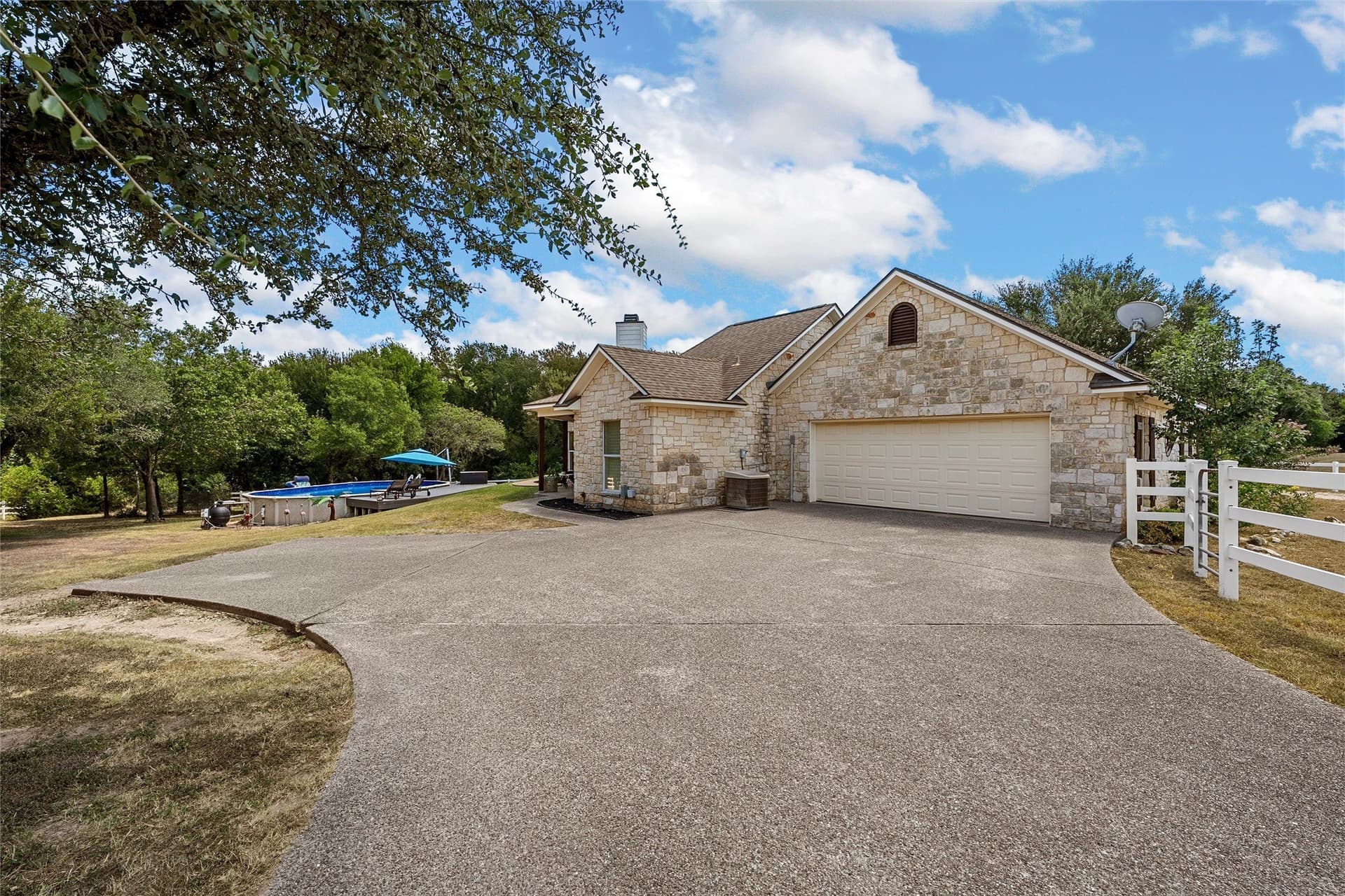 11.13 acres in McLennan County - photo 2