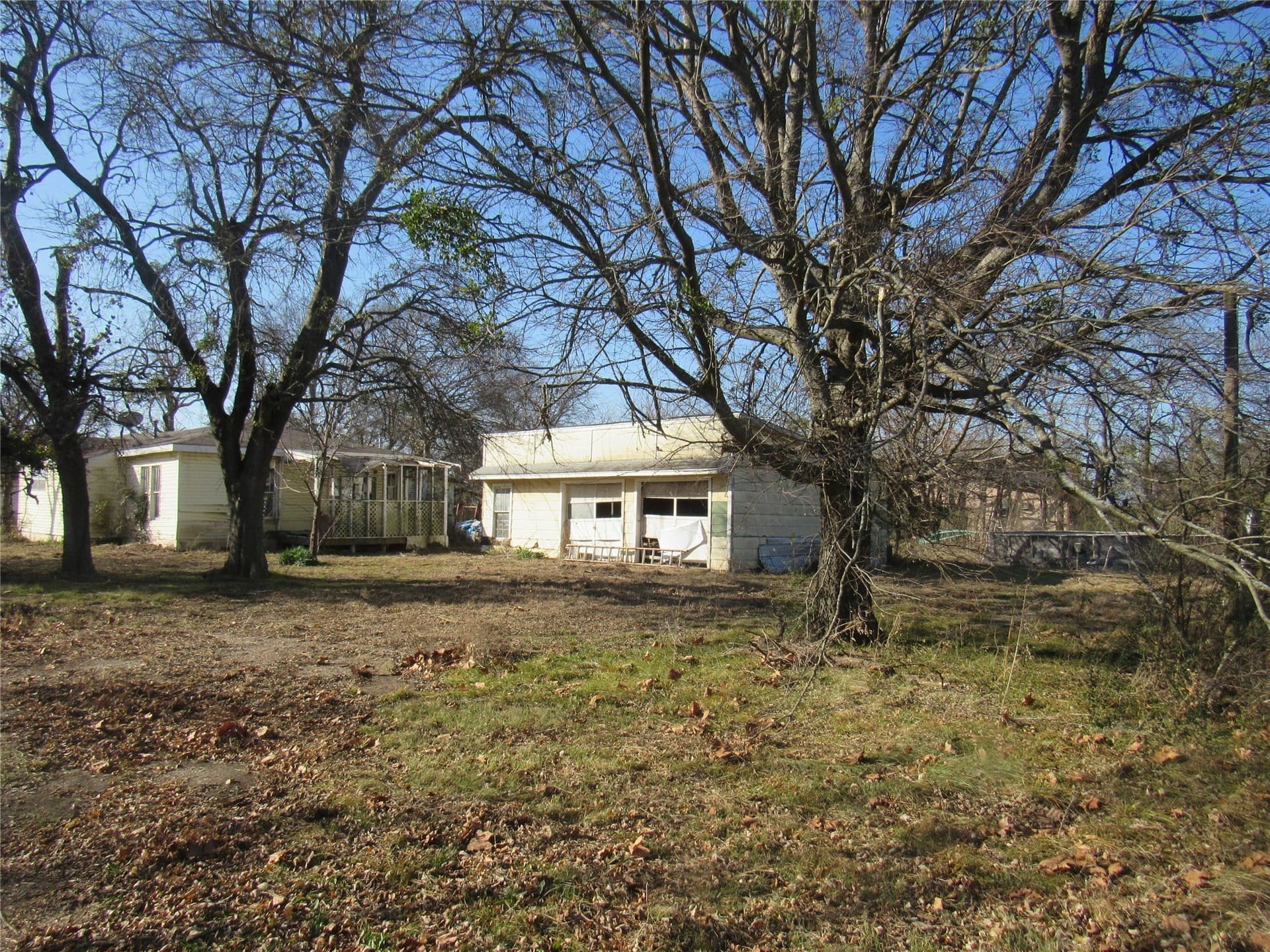 0.64 acres in Grayson County