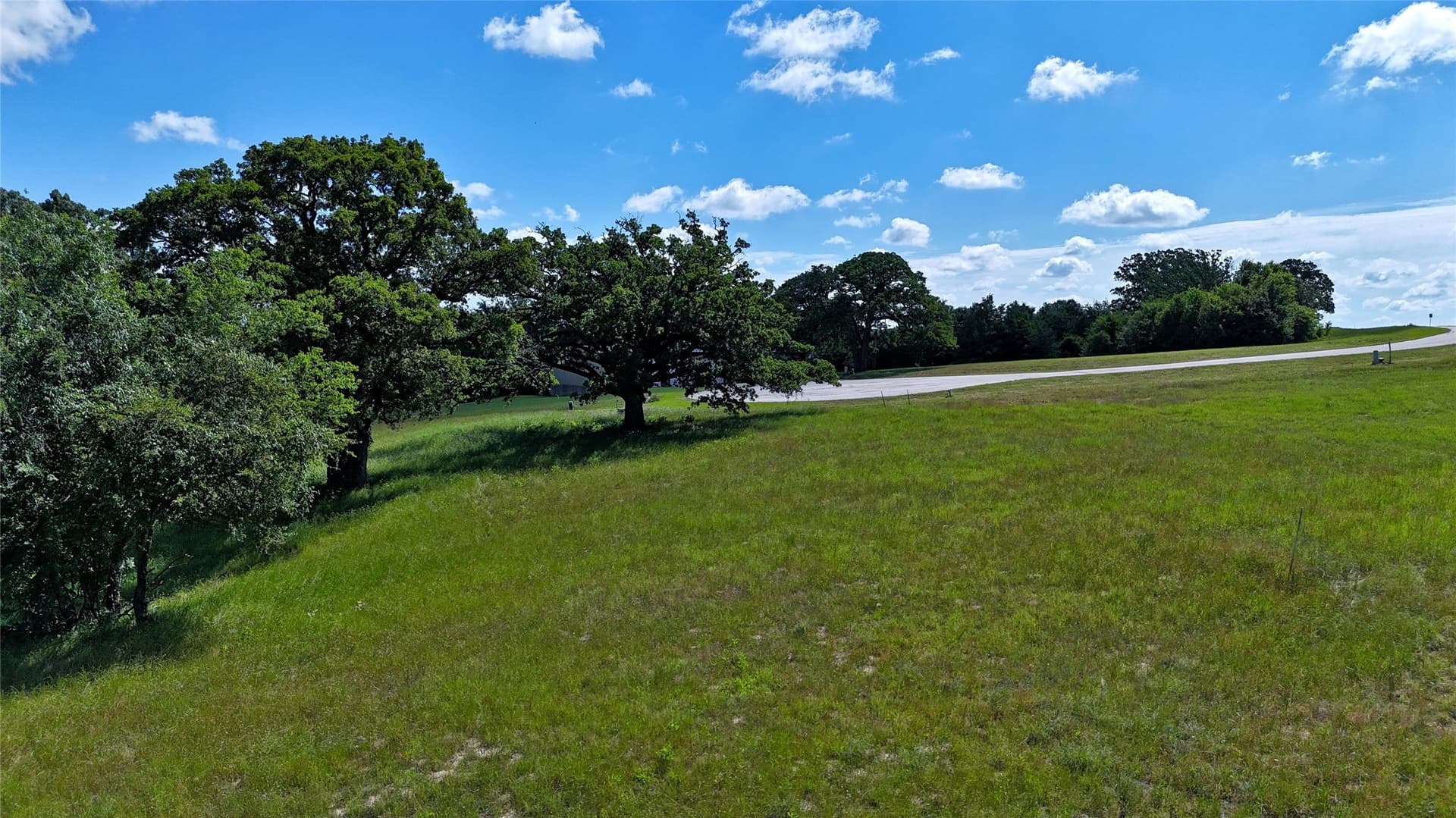 1.02 acres in Henderson County - photo 9