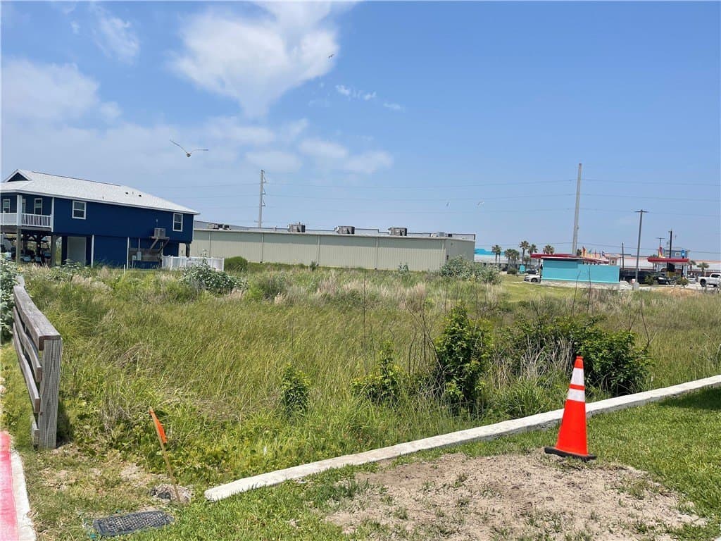 0.42 acres in Nueces County - photo 9
