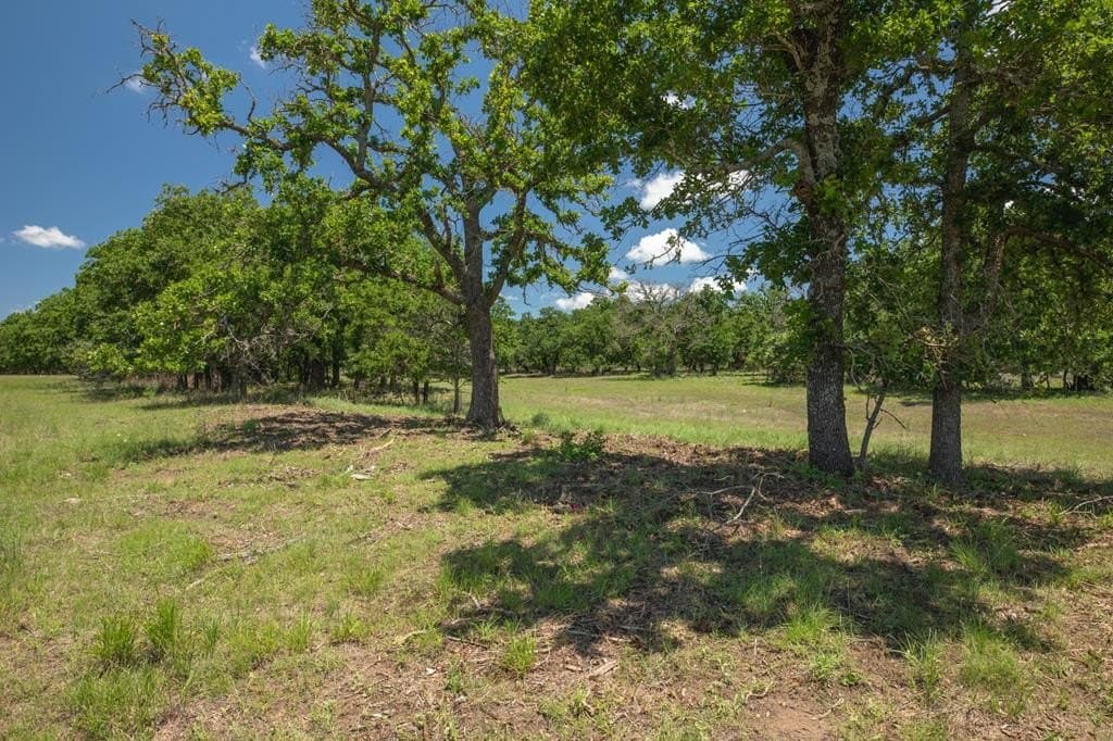 10.16 acres in Gillespie County