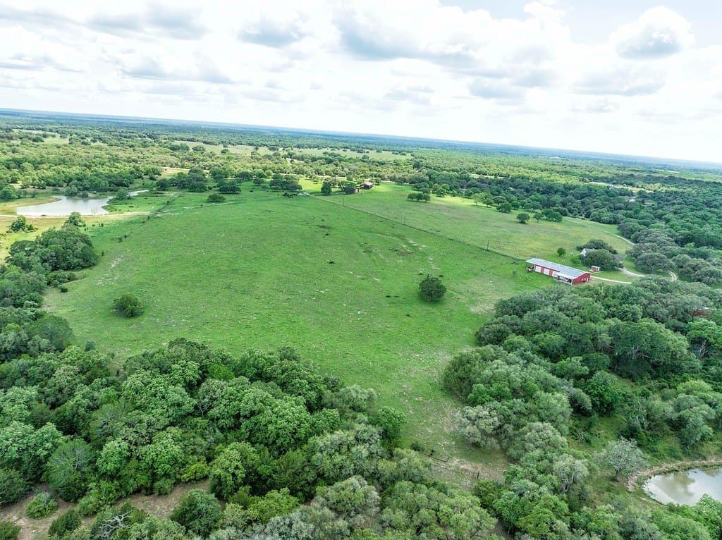 190.97 acres in Lavaca County - photo 21