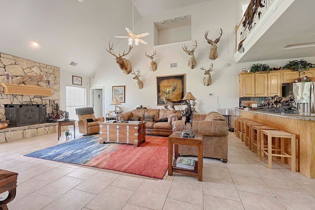 190.97 acres in Lavaca County - photo 9