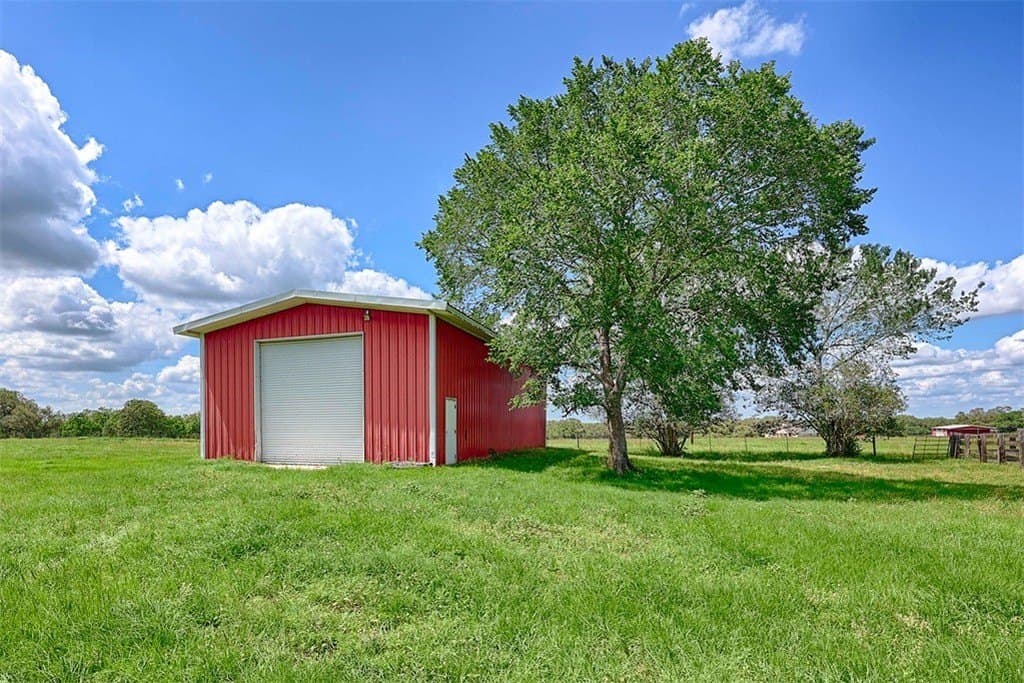 190.97 acres in Lavaca County - photo 23