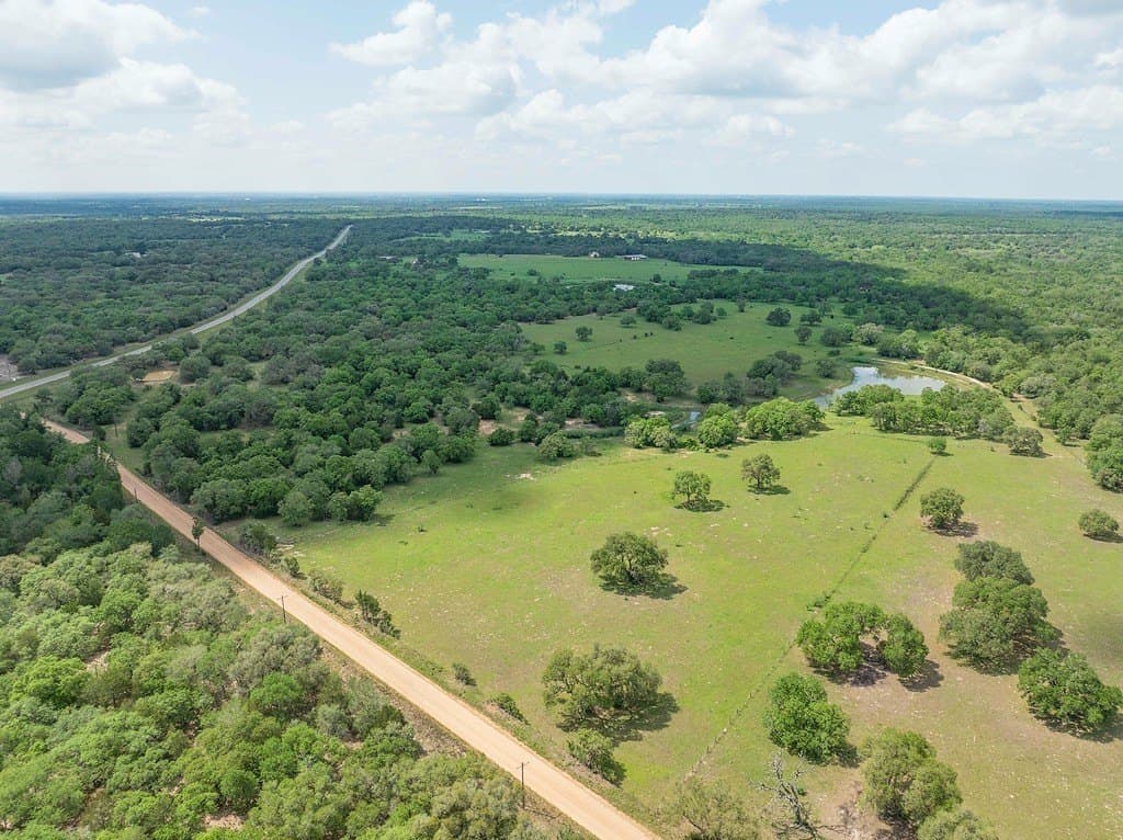 190.97 acres in Lavaca County - photo 29