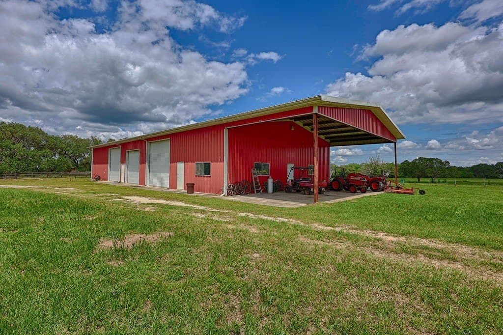 190.97 acres in Lavaca County - photo 16