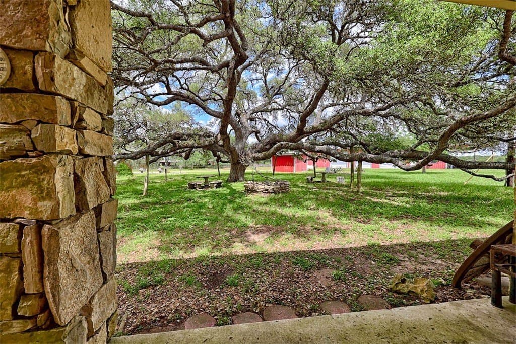 190.97 acres in Lavaca County - photo 14