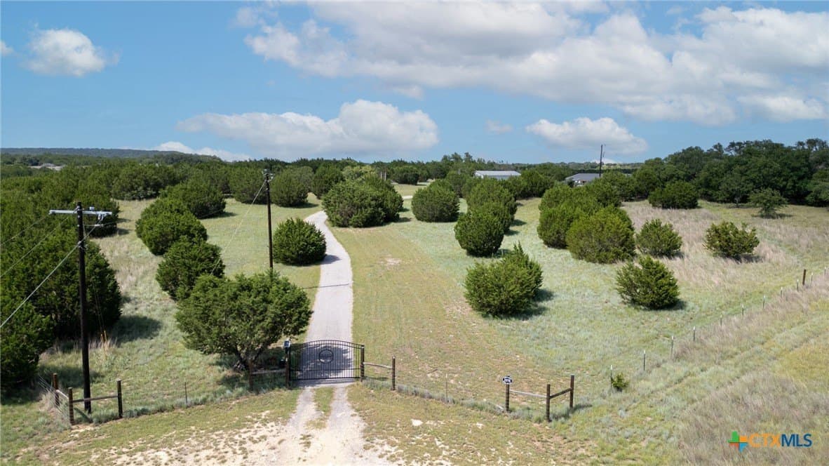 20.08 acres in Lampasas County - photo 9
