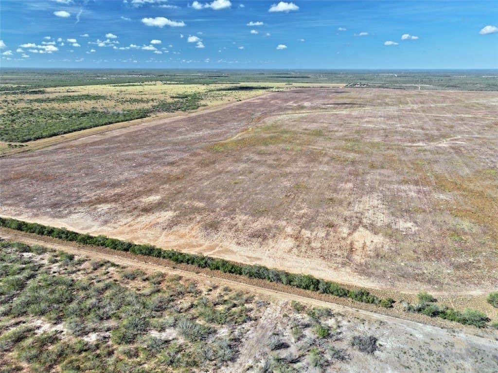 103.61 acres in Jim Wells County - photo 12