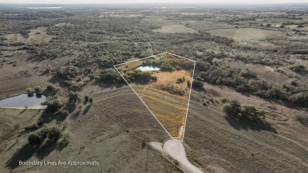 8.58 acres in Comanche County