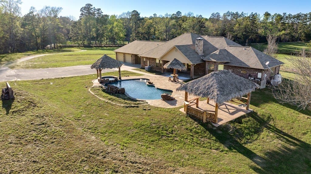 15 acres in ANDERSON County featured view