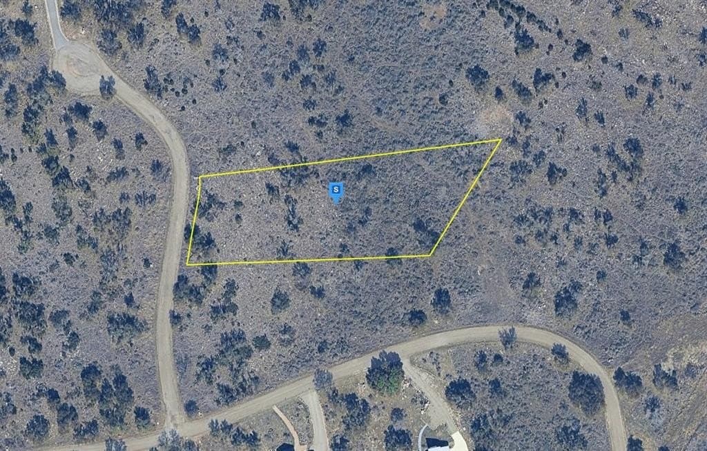 1.25 acres in Burnet County