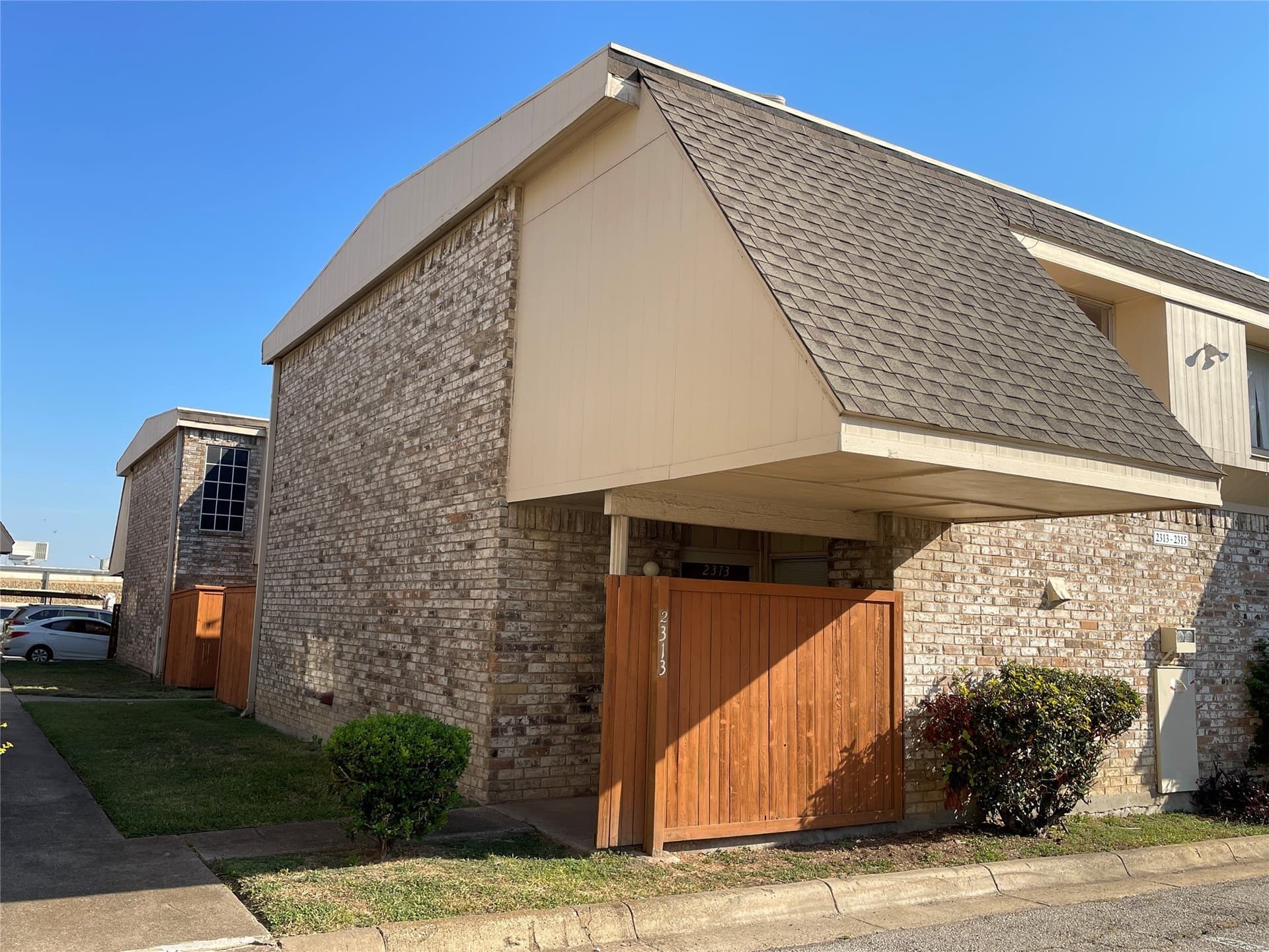 10.2 acres in Dallas County