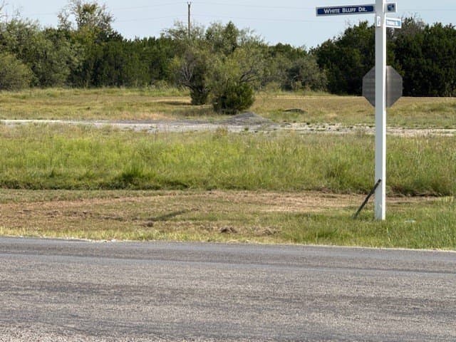 1.39 acres in Hill County gallery image 2