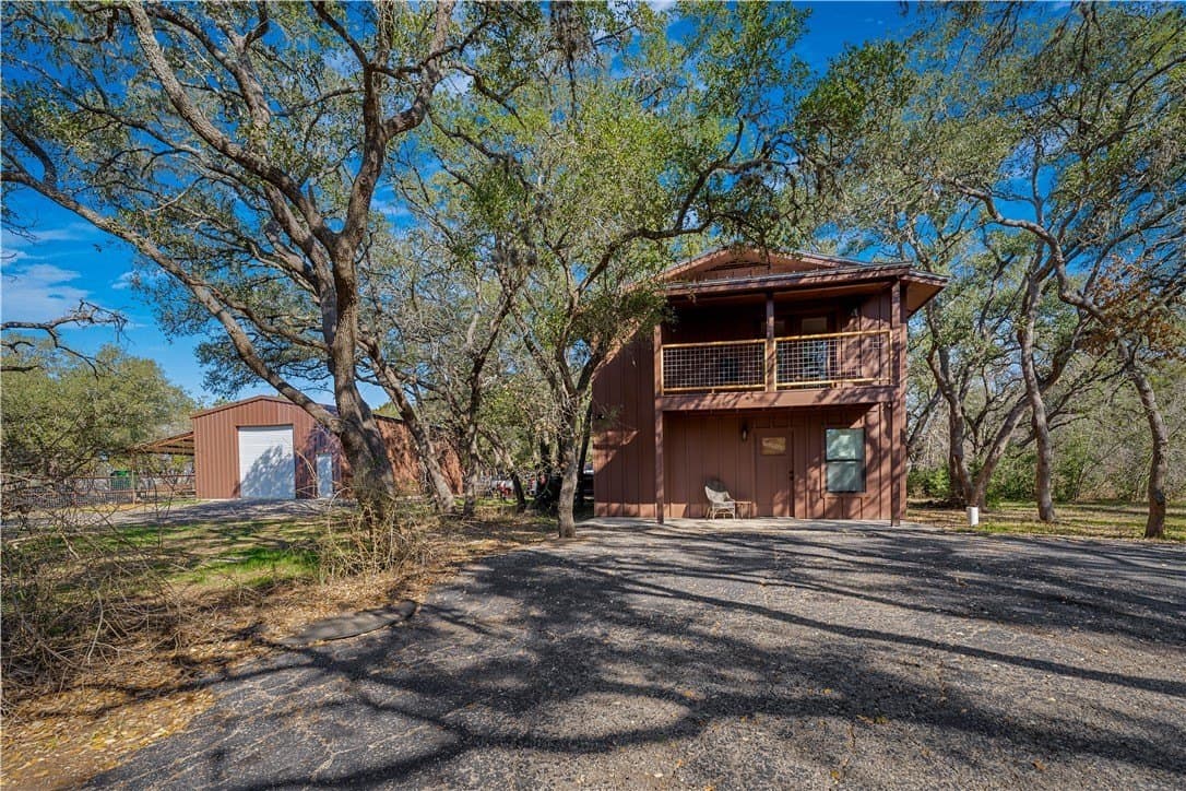 20 acres in Comal County - photo 26