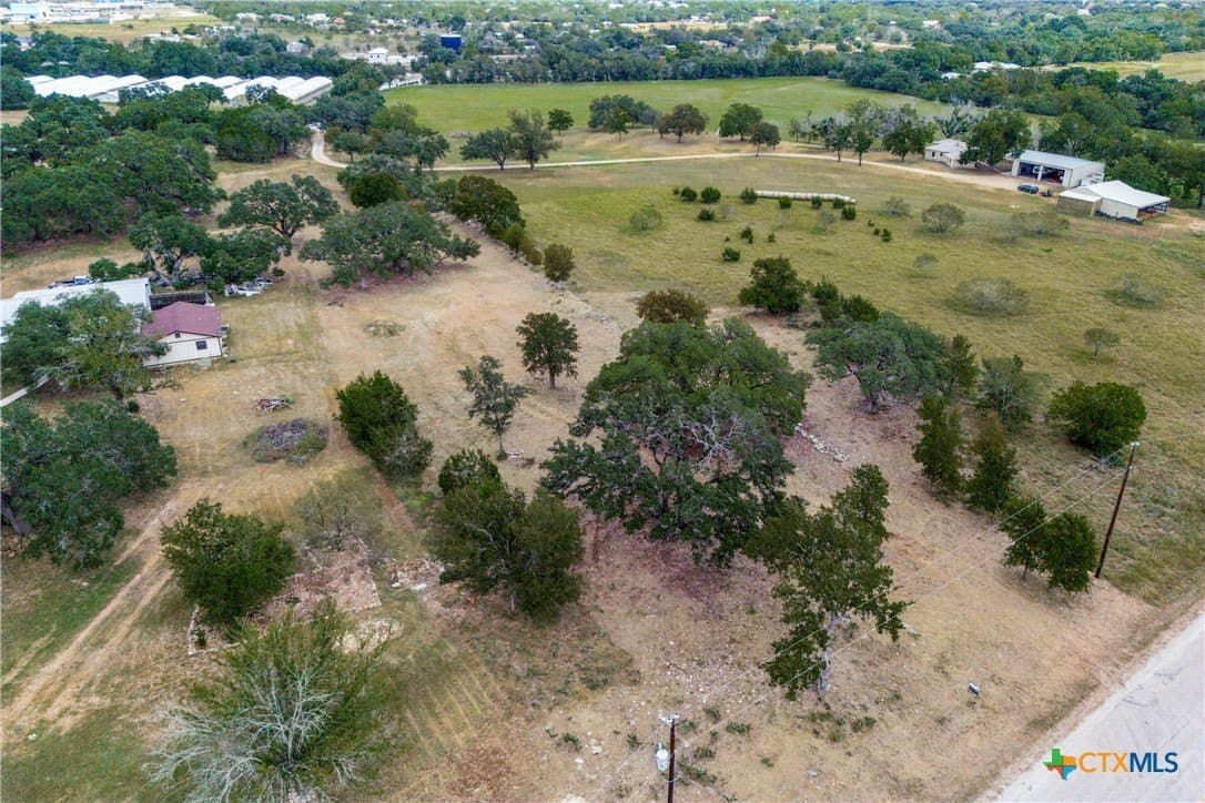 2.38 acres in Blanco County gallery image 3