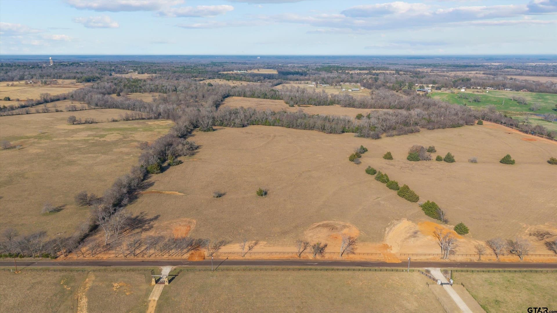 30.2 acres in Smith County gallery image 3