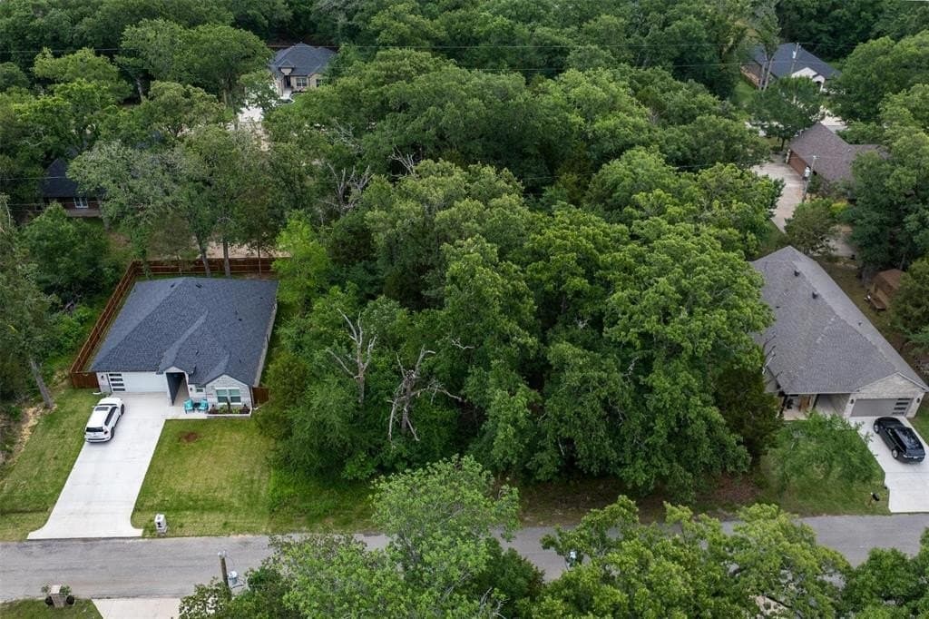 0.16 acres in Henderson County featured view