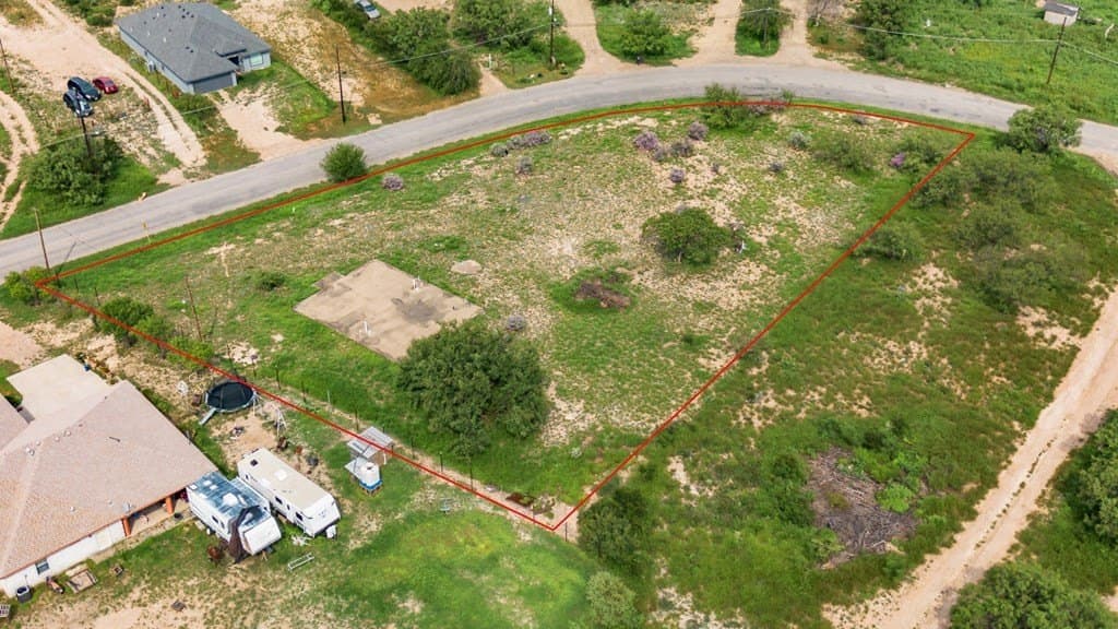 1.01 acres in Maverick County - photo 11