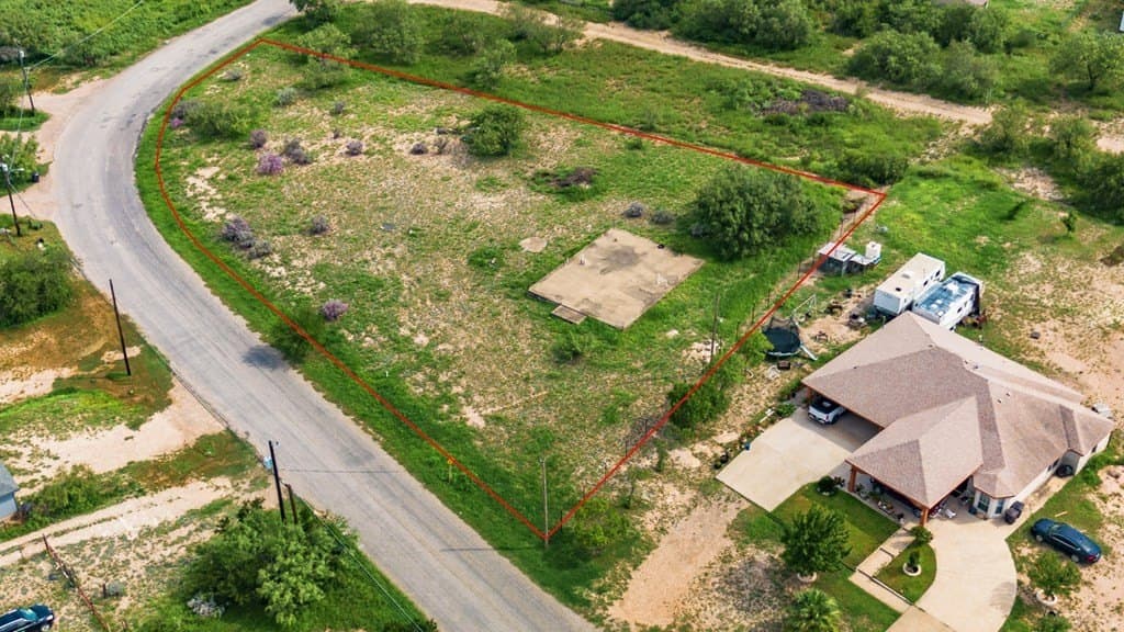1.01 acres in Maverick County - photo 10