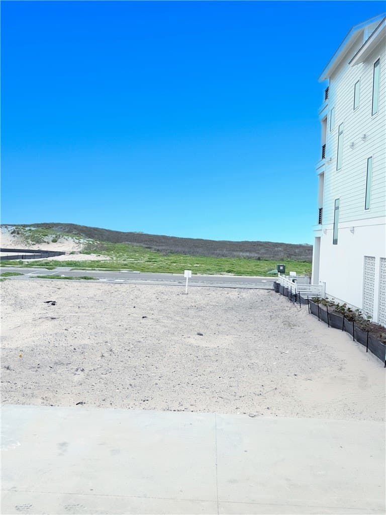 0.07 acres in Nueces County - photo 6