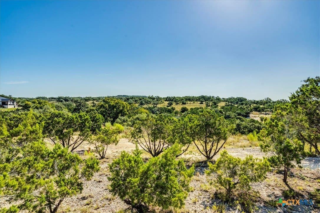 3.91 acres in Comal County - photo 4
