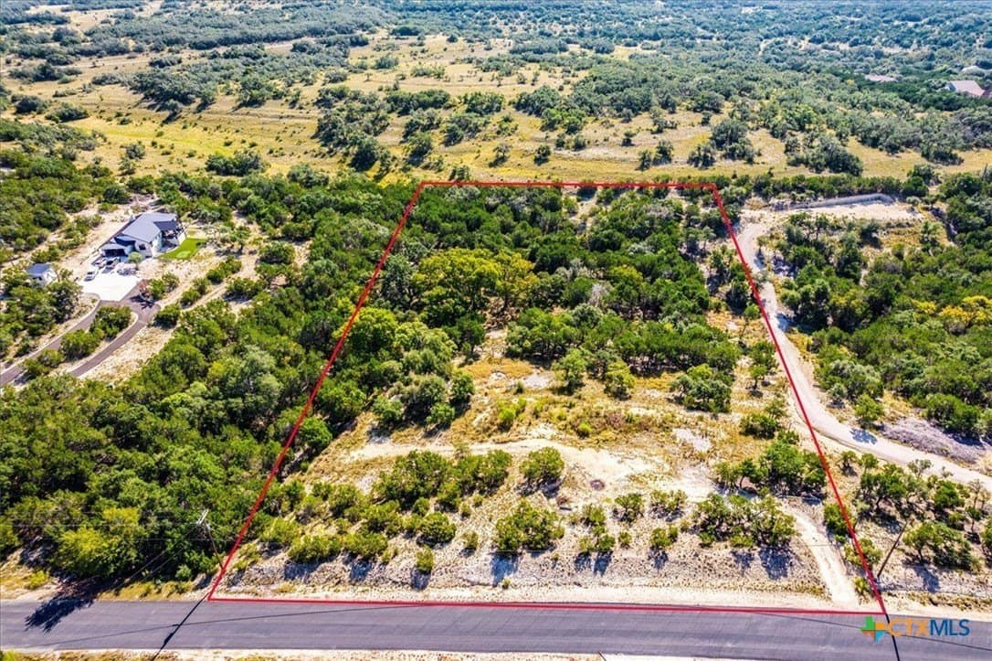 3.91 acres in Comal County