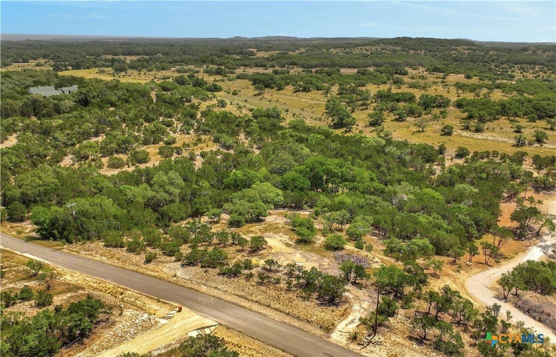 3.91 acres in Comal County - photo 24